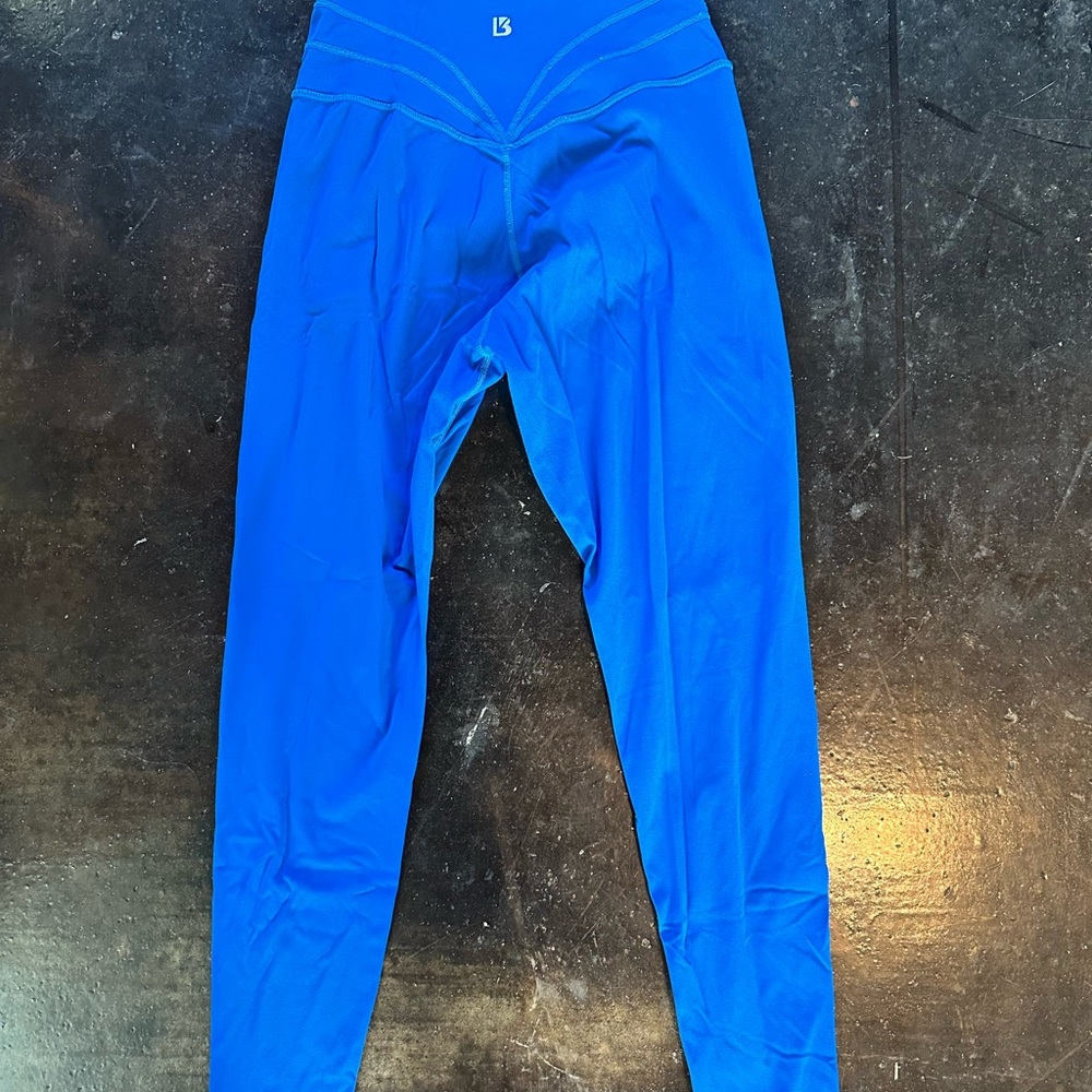 BuffBunny women’s size medium blue leggings
